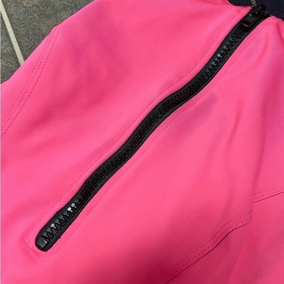 Becca Neoprene Sexy & Classy - Picture 5 of 5